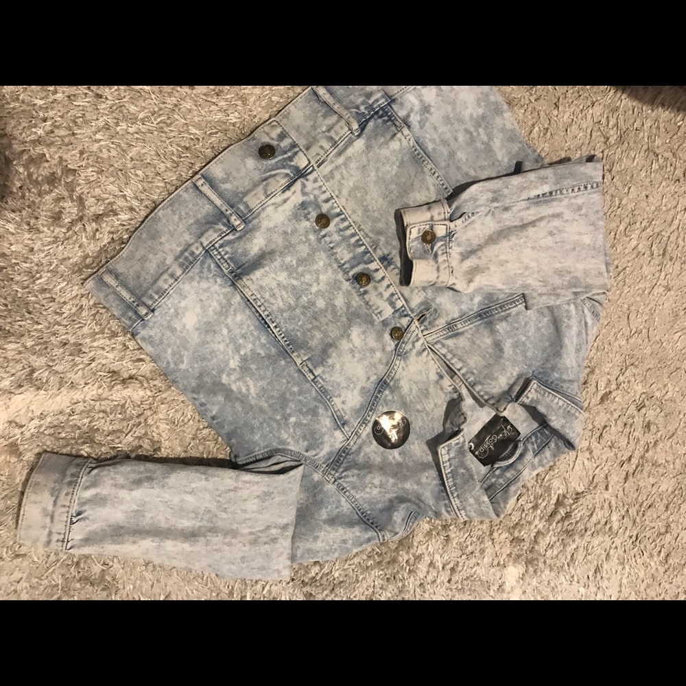 Light Demin Jean Jacket